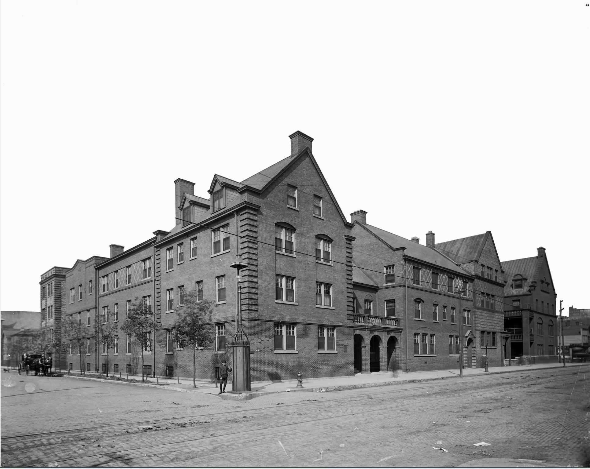 Exterior of Hull House building, c. 1905.