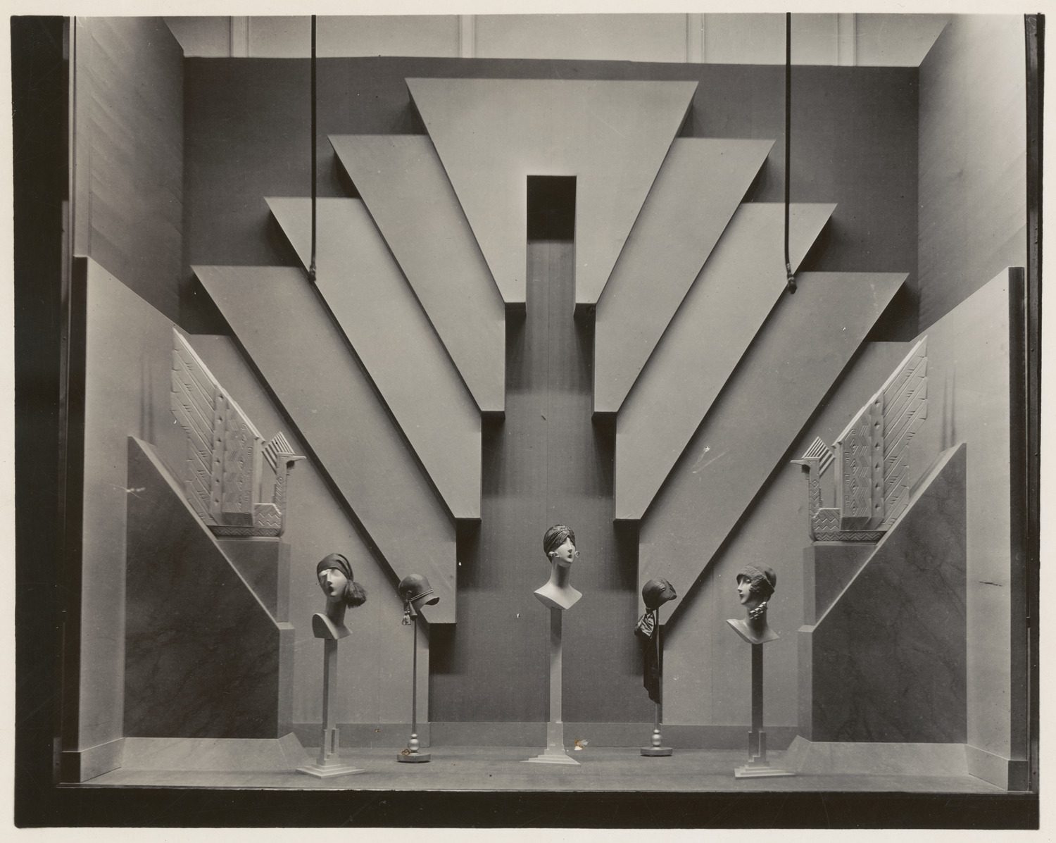 Marshall Field &amp; Company display featuring women's hats, Chicago, Illinois, circa 1928.