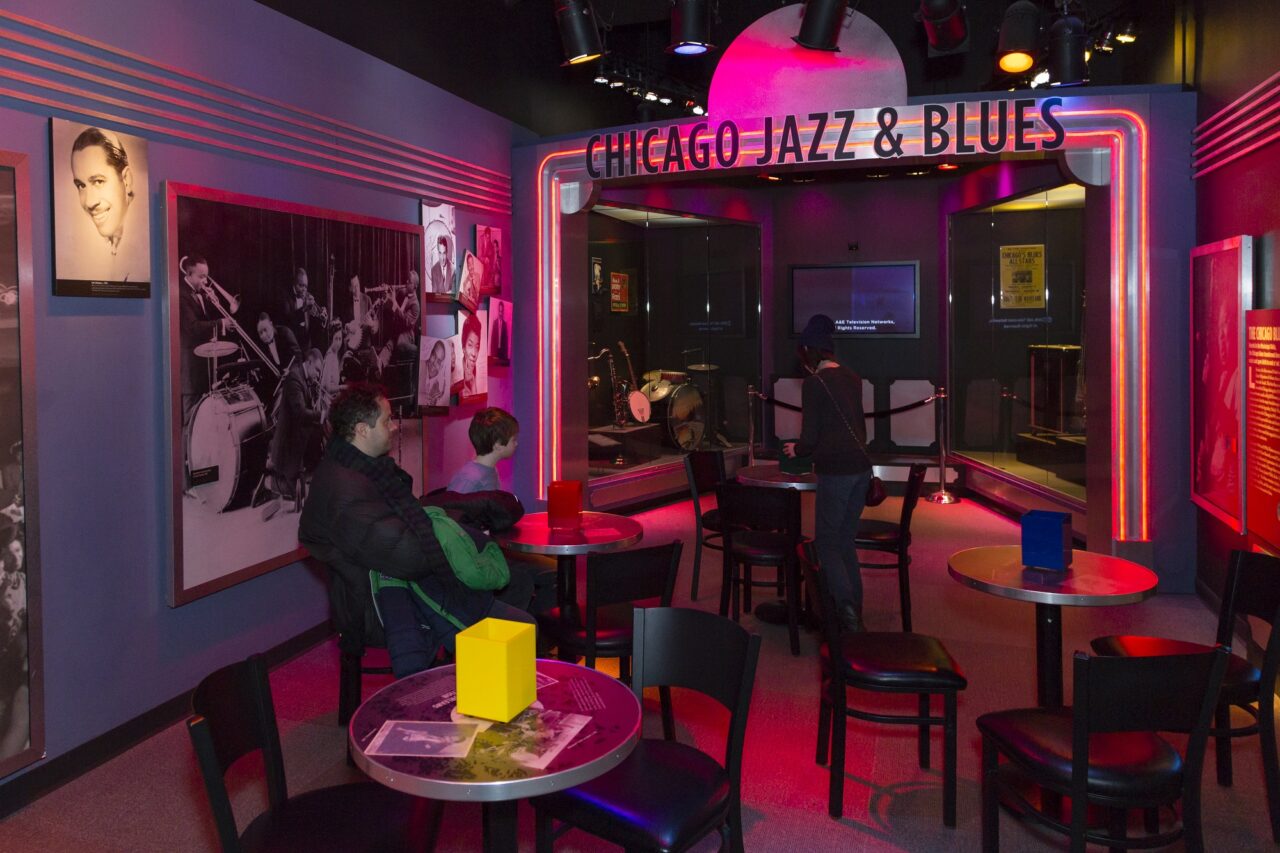 NC_194_34 People in Crossroads