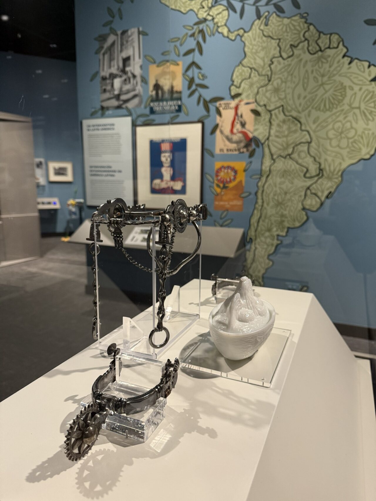 Aqui gallery spurs & map