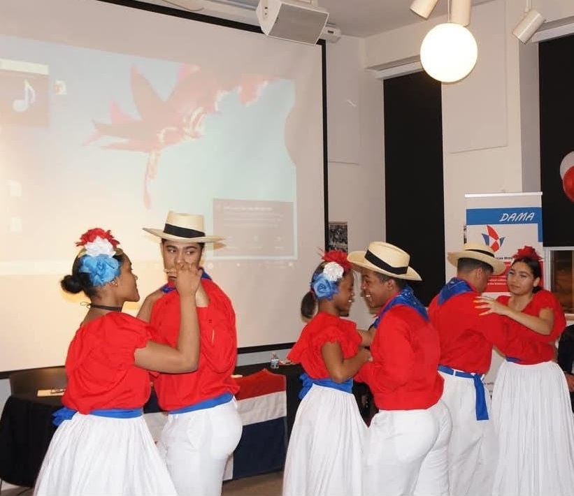 The Dominican Story in Chicago