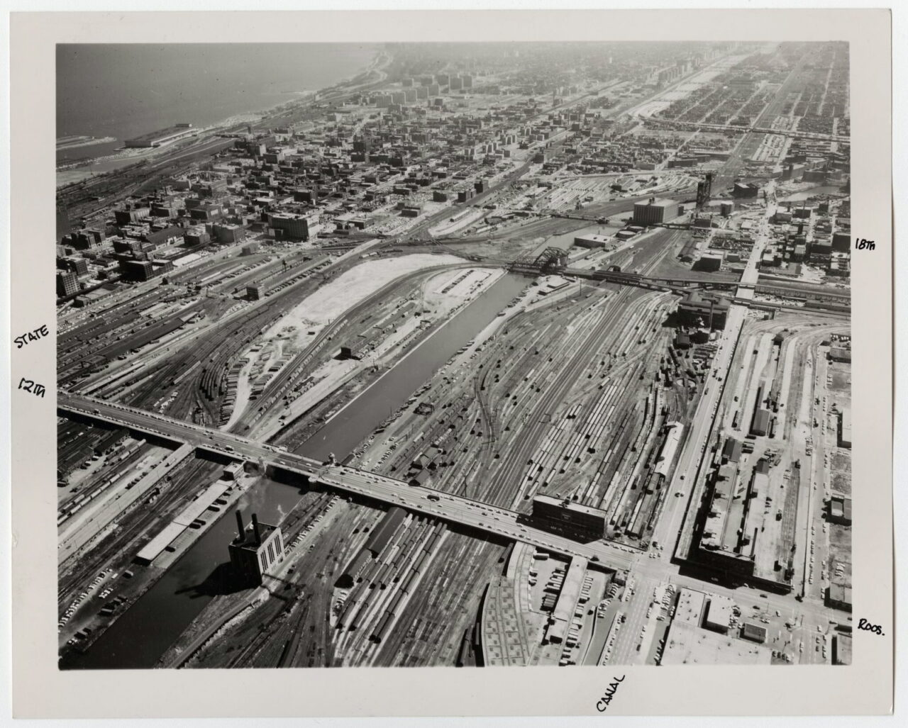 Aerial view-East Pilsen-South Loop-Chinatown_ICHi-176172